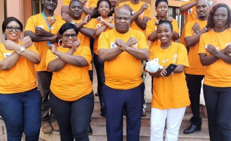 ACTU CAMEROUN : Le CNUDHD-AC aux côtés des veuves;  Ce soutien a été manifesté dans le cadre de l’édition 2020 des « 16 jours d’activisme contre les violences faites aux femmes »